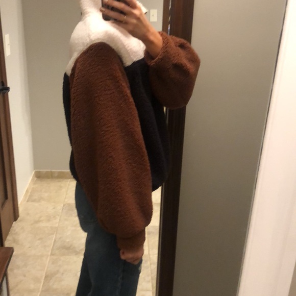 Sherpa pullover - Picture 4 of 7